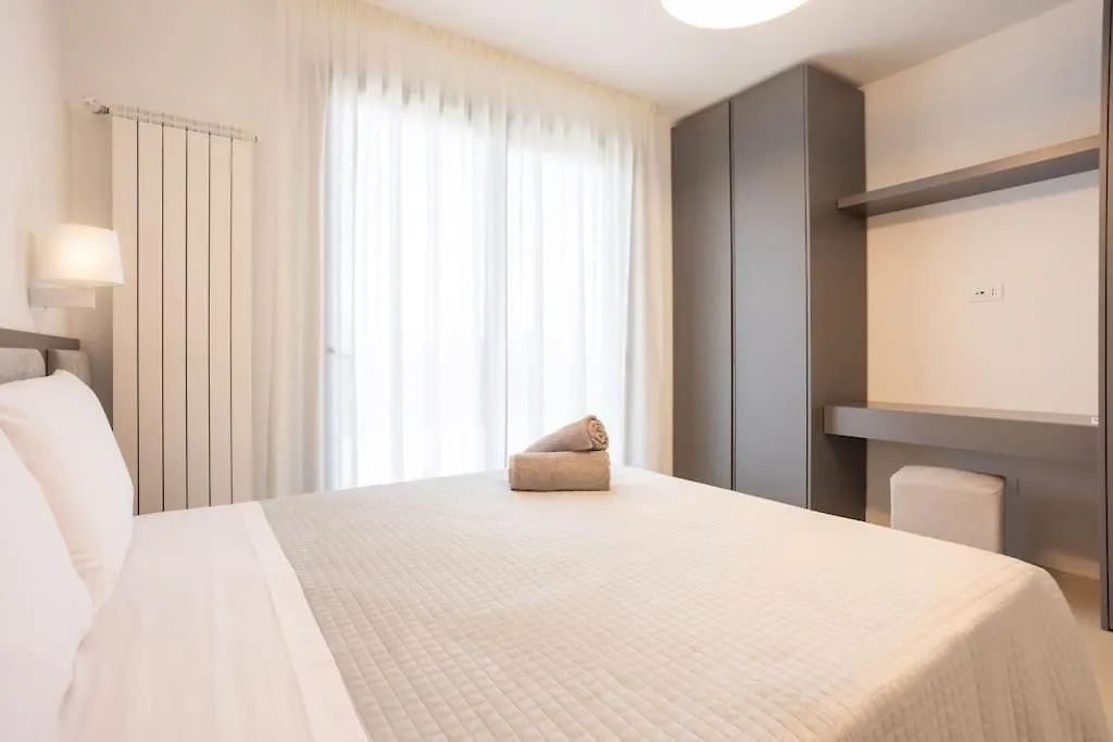 Luxury Jacuzzi Villa Nettuno Palermo