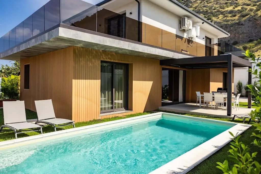 Luxury Jacuzzi Villa Nettuno Palermo 0*,